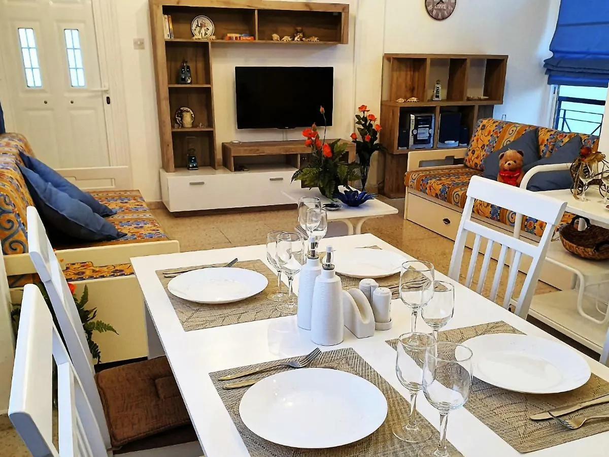 Επικοινωνία με το Easystay Two Bedroom Apartment